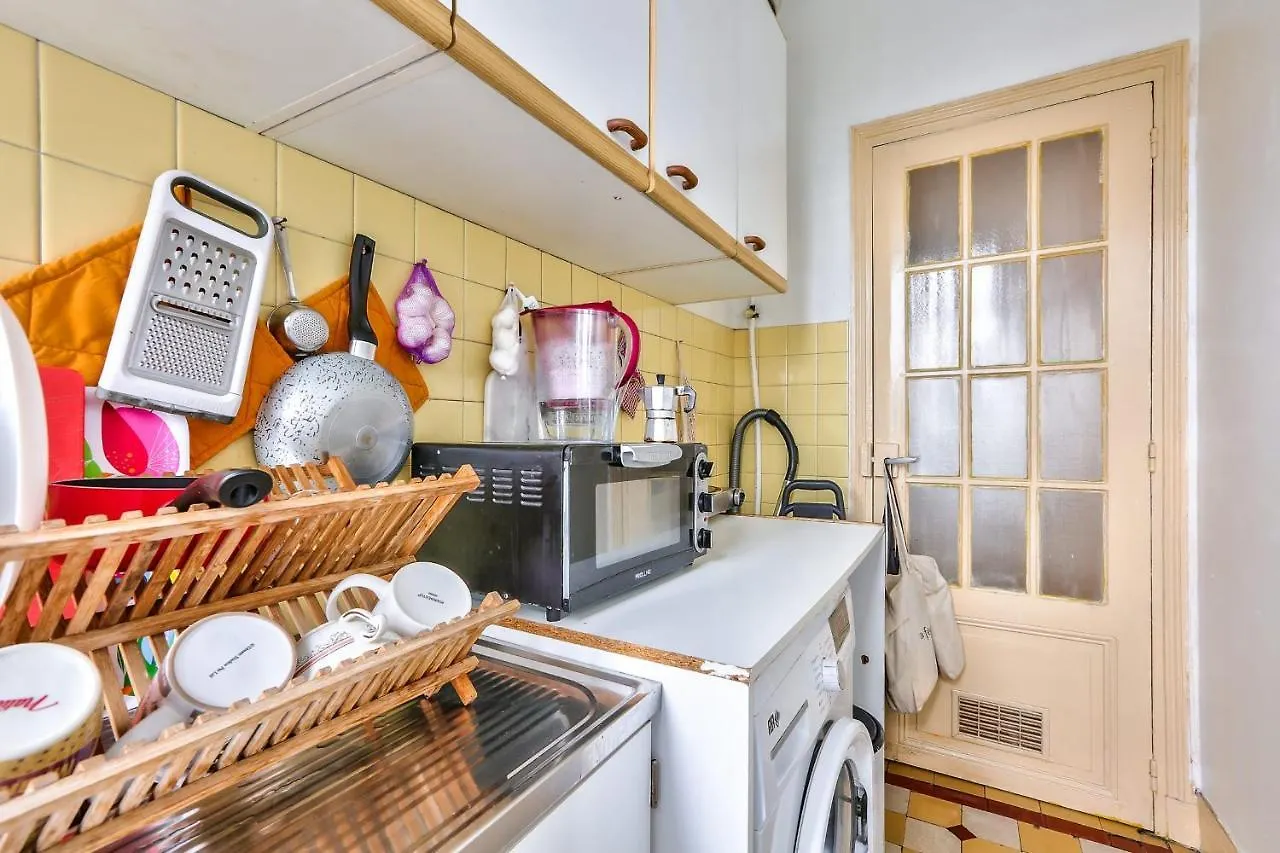 Charming Apartment Near The Place De La Nation Parigi 0*,